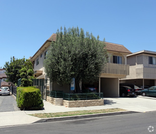 Building Photo - 1555 S. Brockton Ave