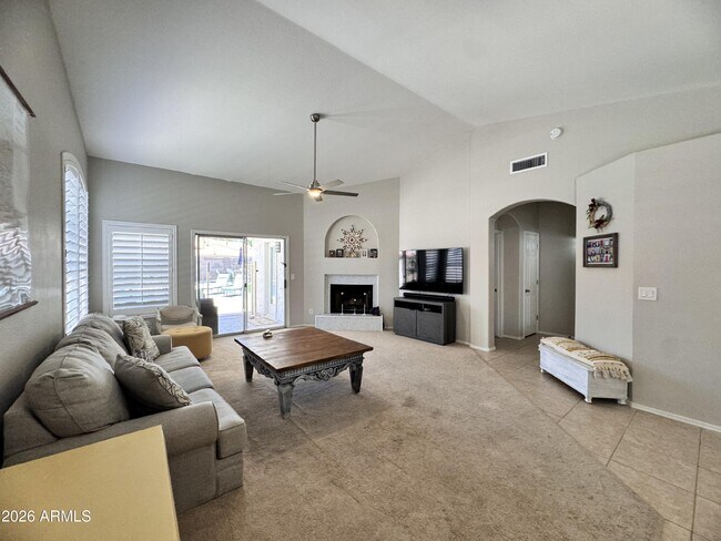 Building Photo - 1461 S Cholla Pl