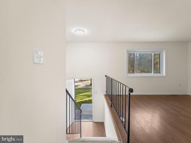 Building Photo - 10100 Le Fevre Dr