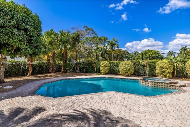 Building Photo - 129 Gavilan Ave