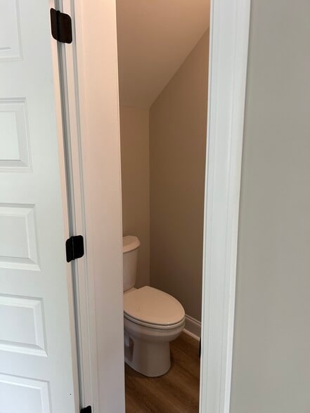 Building Photo - 320 Warrenfells St