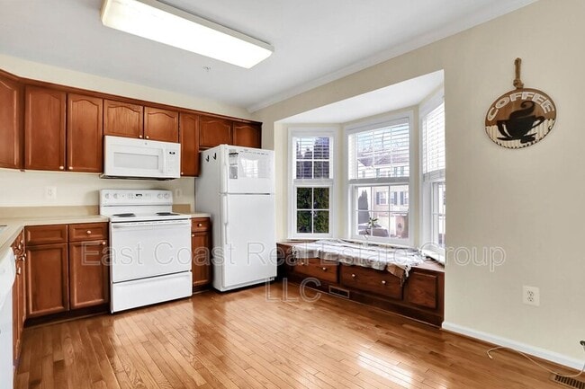 Building Photo - 779 Monet Dr