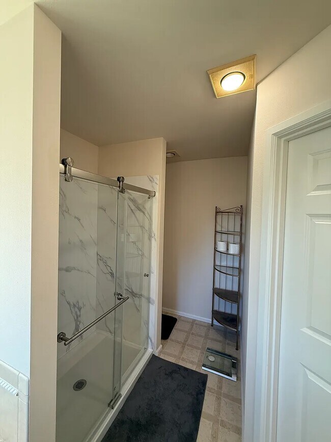 Building Photo - 13243 124th Ct NE