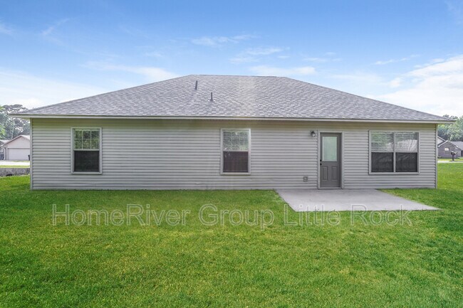 Building Photo - 13996 Pine Glen Cove