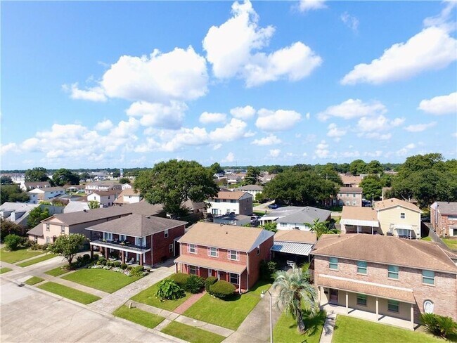 Building Photo - 316 Bienville Dr