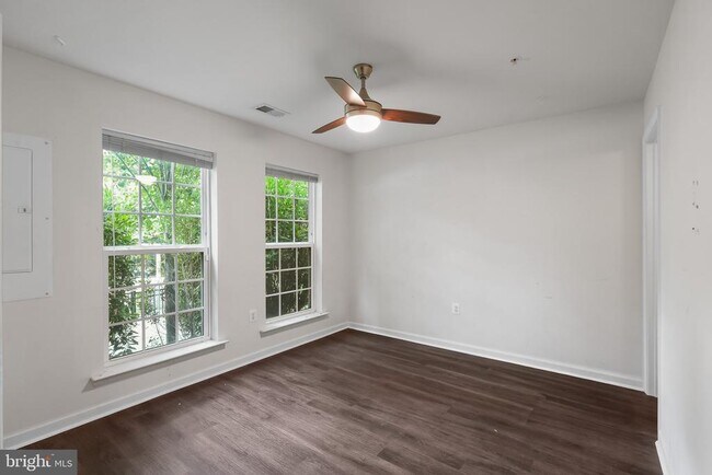 Building Photo - 9624 Westerdale Dr
