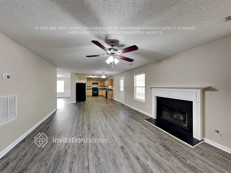 Building Photo - 254 Bonnes Dr SW