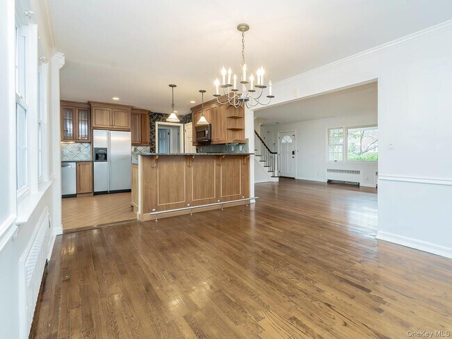 Building Photo - 41 S 4th St