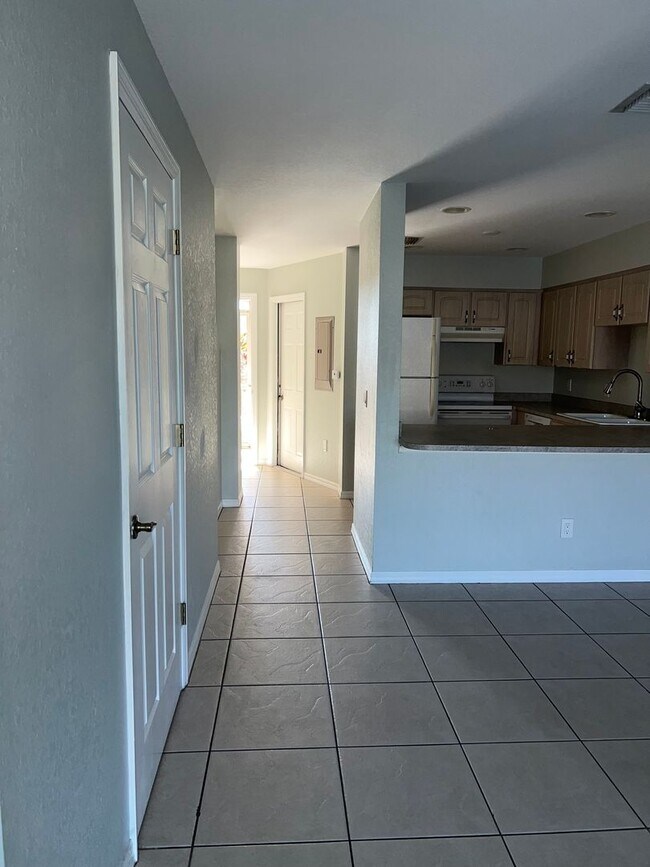 Building Photo - Villa Congress