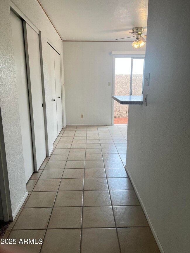 Building Photo - 99 N Cooper Rd