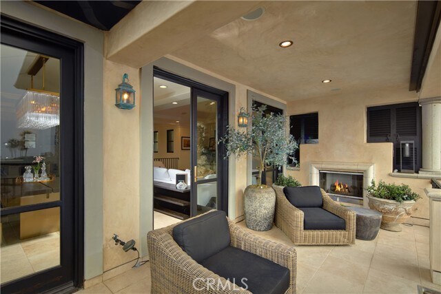 Building Photo - 11 Emerald Bay