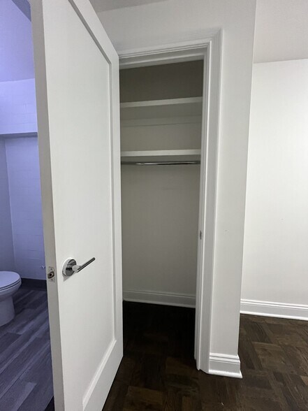 Building Photo - 96 Fifth Avenue