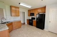 Building Photo - 508 Timber Meadow Lake