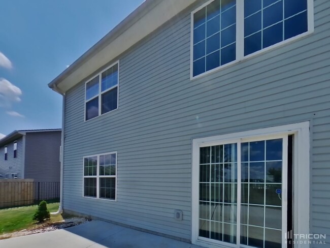 Building Photo - 639 Geronimo Dr
