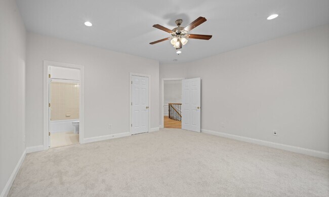 Building Photo - 27556 Paddock Trail Pl