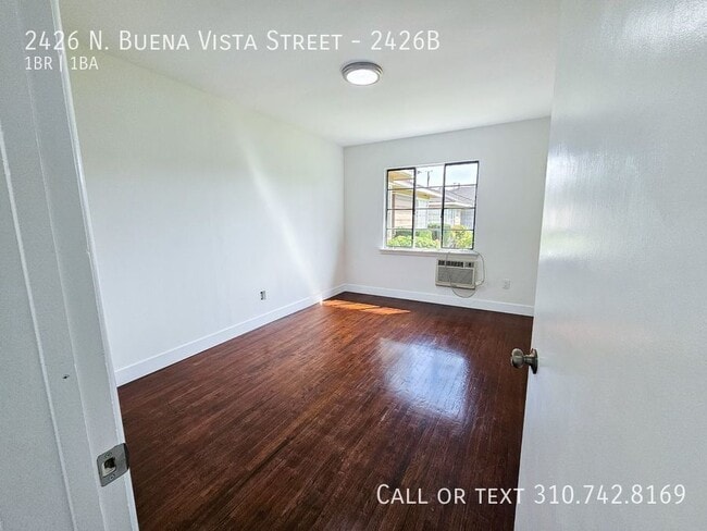 Building Photo - 2426 N Buena Vista St