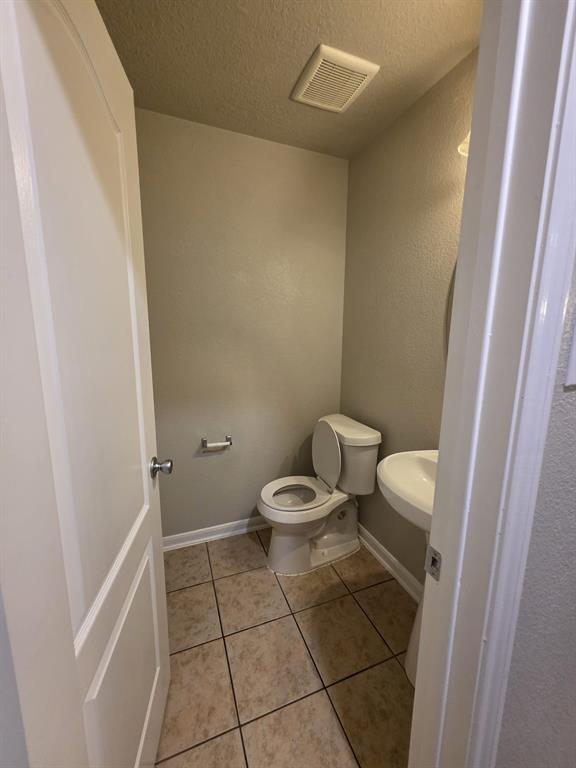 Building Photo - 25335 Briscoe Village Dr