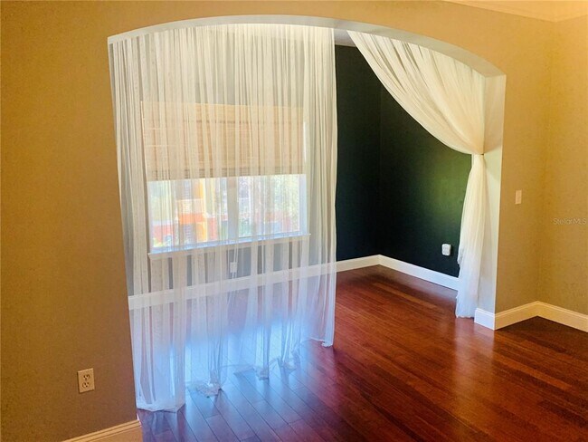 Building Photo - 4207 S Dale Mabry Hwy