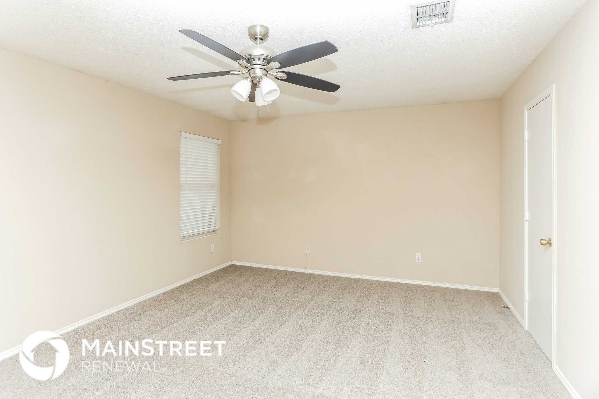 Building Photo - 2721 Meadowlark Dr