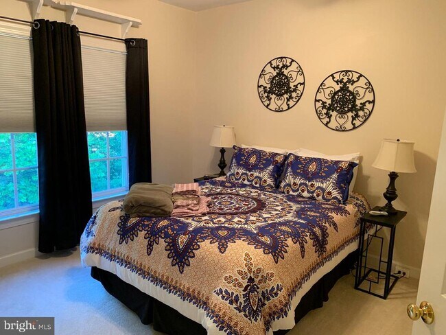 Building Photo - 7106 Point Replete Cir