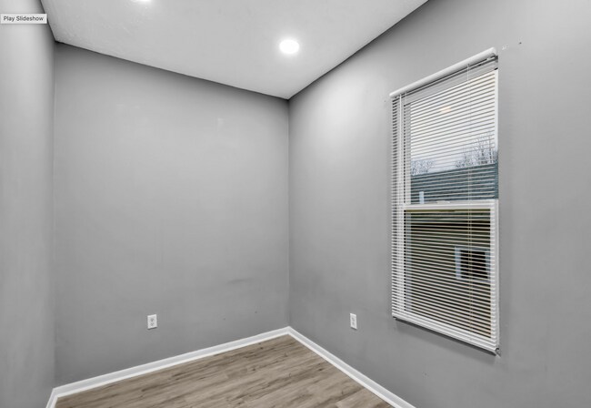 Building Photo - 1911 S 14th St