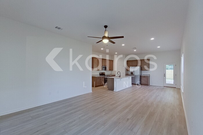 Building Photo - 104 Hendrix Rd