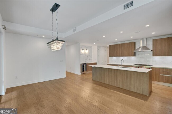 Building Photo - 867 Peachtree St NE