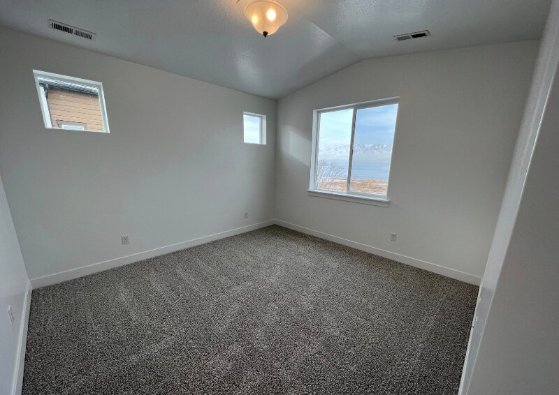 Building Photo - 781 N 380 W