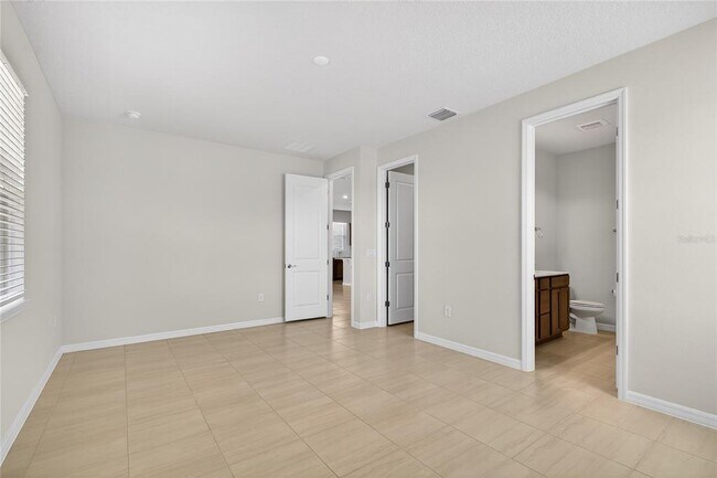 Building Photo - 5548 Settlingstone Ln