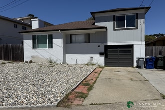 Building Photo - Spacious 3-Bedroom Home with Hardwood Floors & Large Backyard in South San Francisco