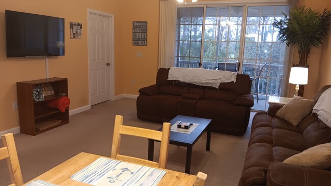 Building Photo - Furnished Two-Bedroom, Two-Bath Condo in N...