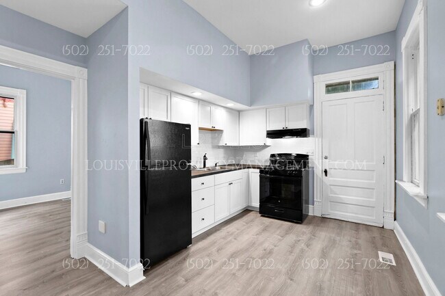 Building Photo - 1325 Hepburn Ave