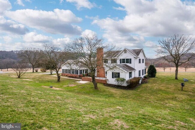 Building Photo - 15321 FALLS