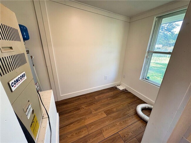 Building Photo - 3714 E Heritage Pkwy