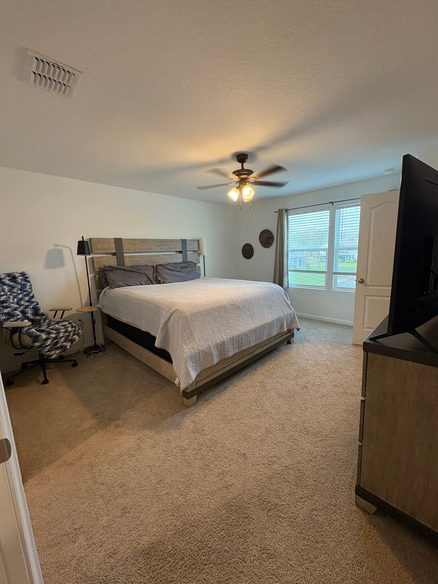 Building Photo - 49 Tidal Beach Ave