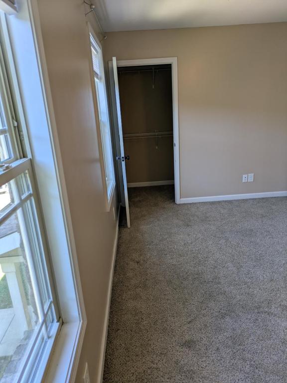 Building Photo - 150 Mayhew Rd