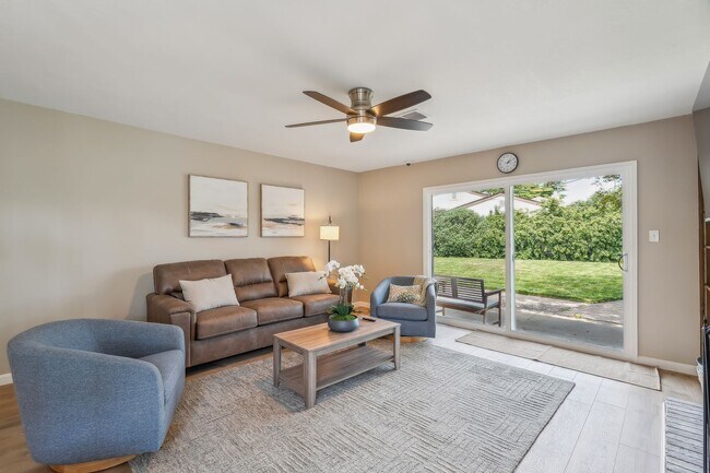 Building Photo - Lovely 2 bed / 2 bath Home in Stonegate