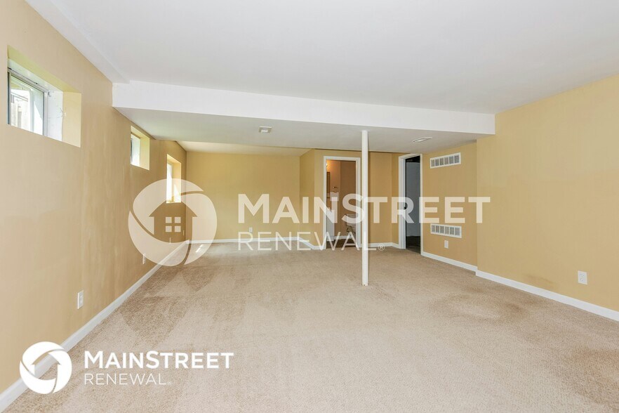 Building Photo - 197 Falcetti Dr