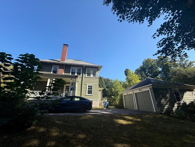 Building Photo - 56 Manemet Rd