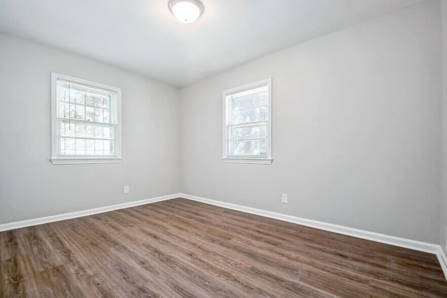 Building Photo - 26 Bayou Ave