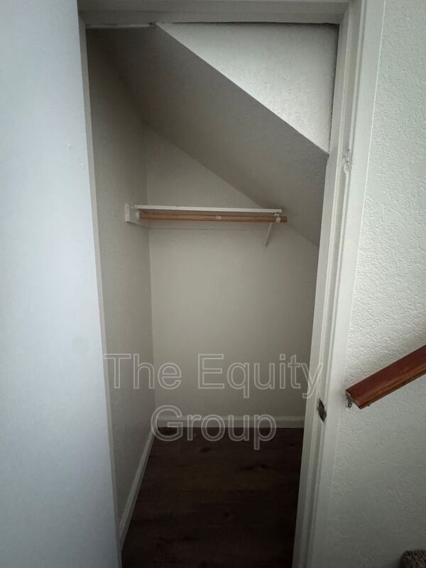 Building Photo - 1226 S Santa Fe St