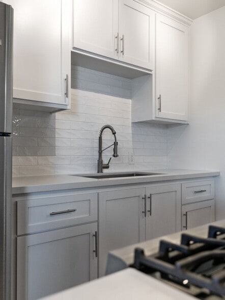 Building Photo - 936 Cedar Ave