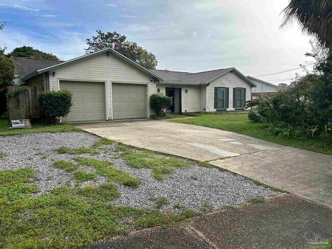 Primary Photo - 4665 Balmoral Dr