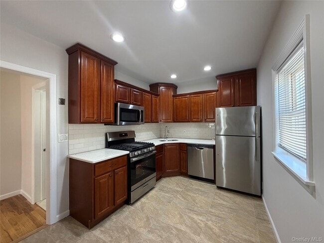 Building Photo - 7311 Avenue W