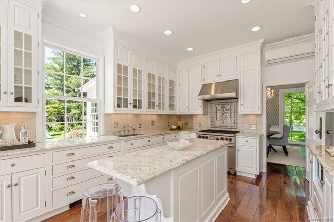 Building Photo - 77 Pleasant Ridge Rd