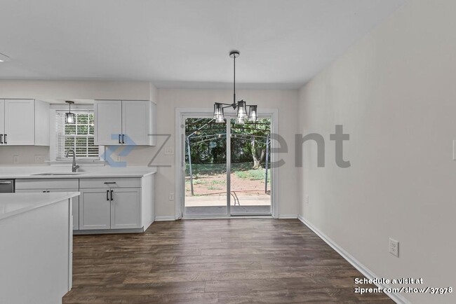 Building Photo - 8730 Fieldgate Dr