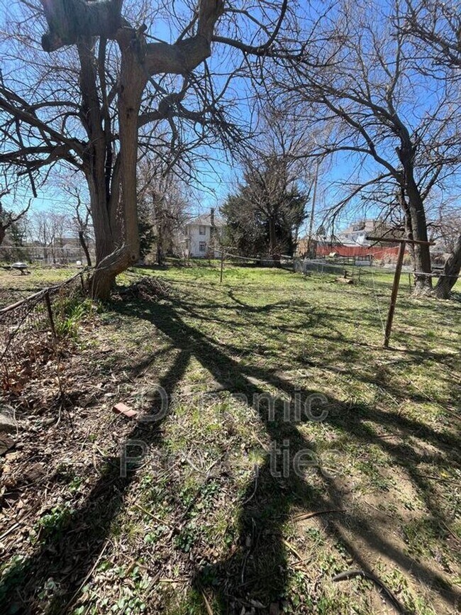 Building Photo - 3025 California St