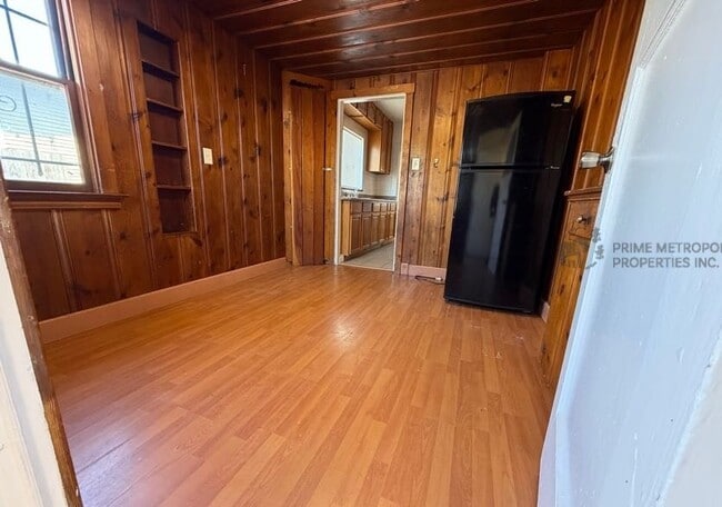 Building Photo - 1715 82nd Ave