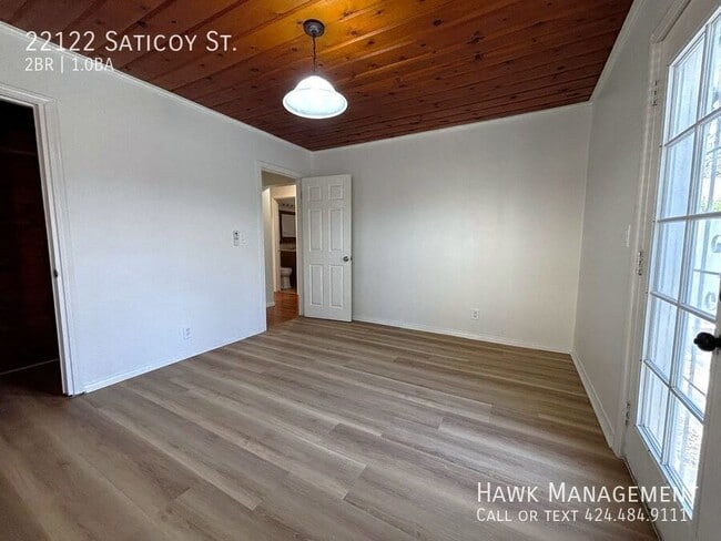 Building Photo - 22122 Saticoy St