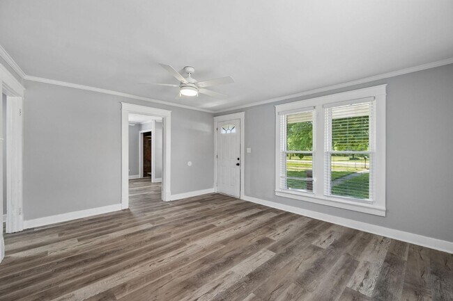 Building Photo - 2547 Bearwallow Rd